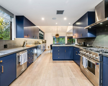 4635 Clybourn Avenue - Photo Thumbnail 25