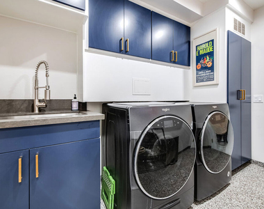4635 Clybourn Avenue - Photo Thumbnail 31