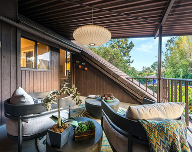 4635 Clybourn Avenue - Photo Thumbnail 46