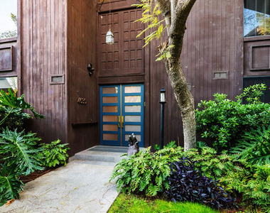 4635 Clybourn Avenue - Photo Thumbnail 61