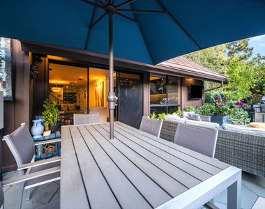 4635 Clybourn Avenue - Photo Thumbnail 37