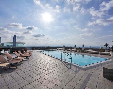 1100 Wilshire Boulevard - Photo Thumbnail 16