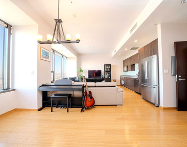 1100 Wilshire Boulevard - Photo Thumbnail 7