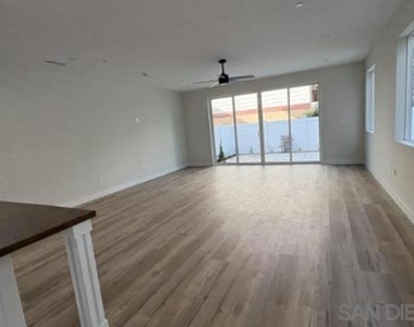 260 Donax Ave - Photo Thumbnail 8