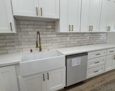 260 Donax Ave - Photo Thumbnail 11