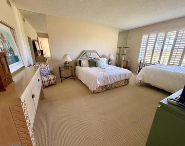 714 Inverness Drive - Photo Thumbnail 8