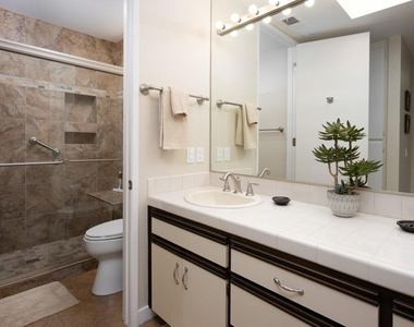 28764 Taos Court - Photo Thumbnail 16