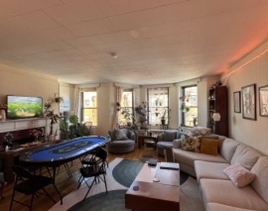 50 Carlton St - Photo Thumbnail 8