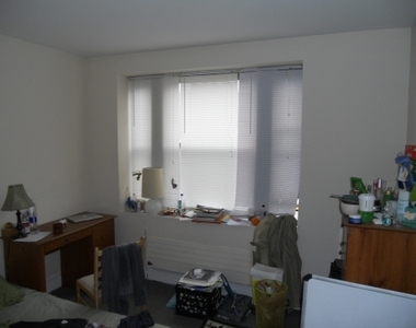 825 Beacon St - Photo Thumbnail 1