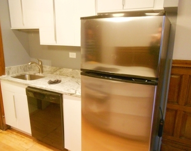 850 Beacon St - Photo Thumbnail 4
