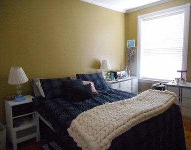925 Beacon St - Photo Thumbnail 1