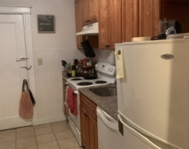 50 Carlton St - Photo Thumbnail 8