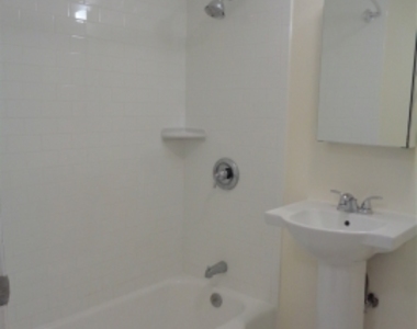 550 Brookline Ave - Photo Thumbnail 5