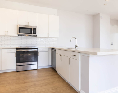 612 S. Flower Street - Photo Thumbnail 8