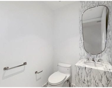 50 W 66th St - Photo Thumbnail 12