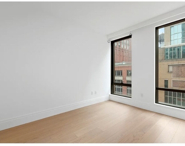 50 W 66th St - Photo Thumbnail 10