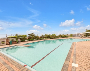 830 Shore Road - Photo Thumbnail 20