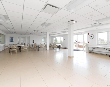 830 Shore Road - Photo Thumbnail 16