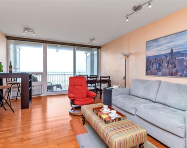 830 Shore Road - Photo Thumbnail 3