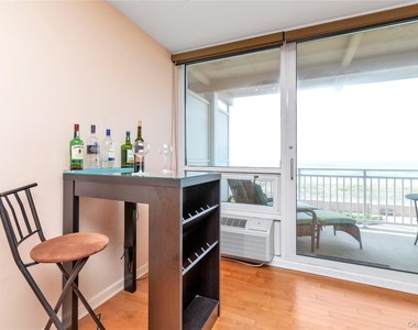 830 Shore Road - Photo Thumbnail 5