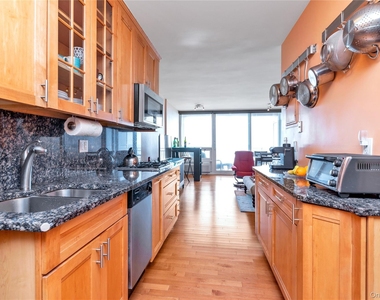830 Shore Road - Photo Thumbnail 8