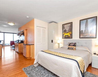 830 Shore Road - Photo Thumbnail 10