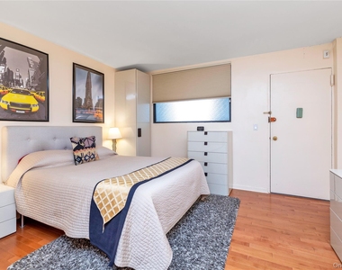 830 Shore Road - Photo Thumbnail 9