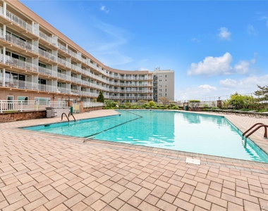 830 Shore Road - Photo Thumbnail 21