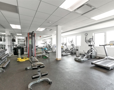 830 Shore Road - Photo Thumbnail 18