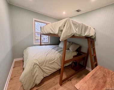 409a Dune Road - Photo Thumbnail 13