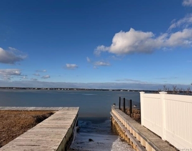 409a Dune Road - Photo Thumbnail 14