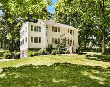 4 Quaker Road - Photo Thumbnail 10