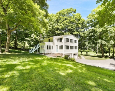 4 Quaker Road - Photo Thumbnail 1