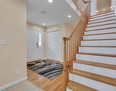 362 Rose Road - Photo Thumbnail 8