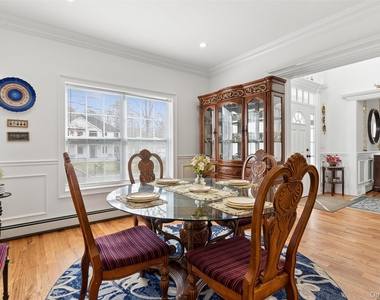 16 Gateway Court - Photo Thumbnail 9
