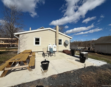 657 Eatontown Road - Photo Thumbnail 11