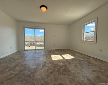 657 Eatontown Road - Photo Thumbnail 2