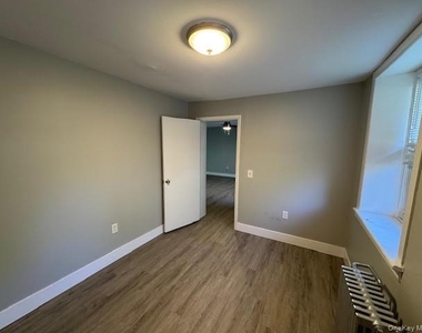 78 Duncan Avenue - Photo Thumbnail 17