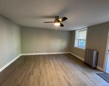 78 Duncan Avenue - Photo Thumbnail 11