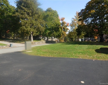 78 Duncan Avenue - Photo Thumbnail 6