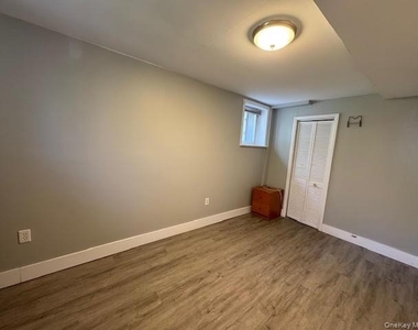78 Duncan Avenue - Photo Thumbnail 19