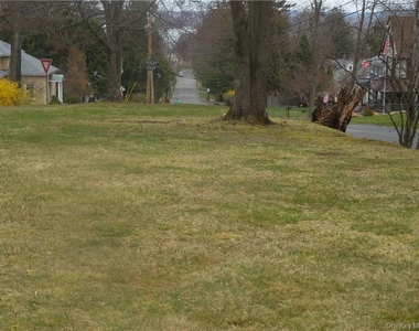 78 Duncan Avenue - Photo Thumbnail 8