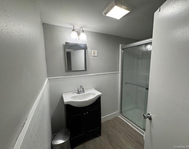 78 Duncan Avenue - Photo Thumbnail 16