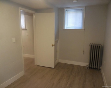 78 Duncan Avenue - Photo Thumbnail 4