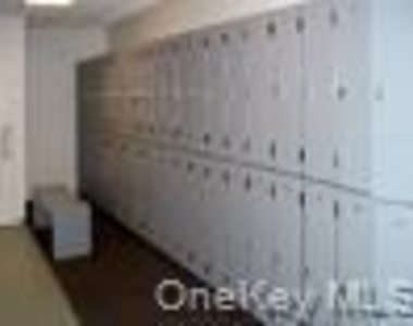 5 Brevoort Drive - Photo Thumbnail 13