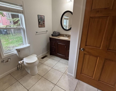 165 Lake Avenue - Photo Thumbnail 17