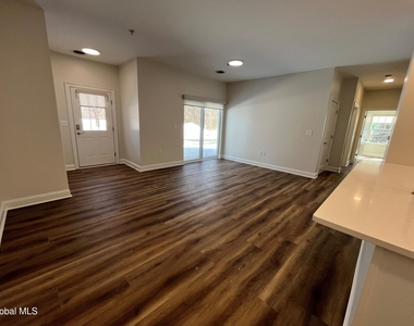 60 Weibel Avenue - Photo Thumbnail 8