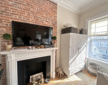 1298 Madison Avenue - Photo Thumbnail 3