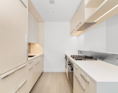 252 South Street - Photo Thumbnail 4