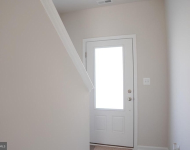 104 Cramsford Street - Photo Thumbnail 3